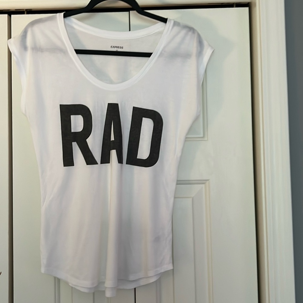Women’s express white tee shirt